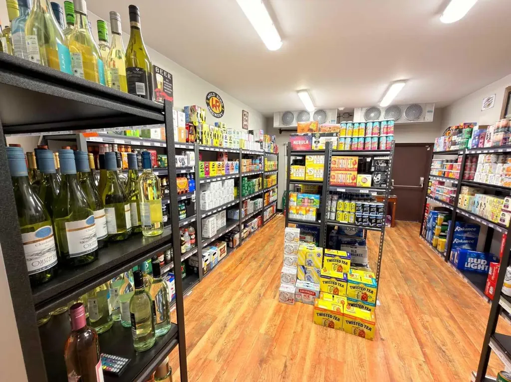 79 Railway Street E Cochrane AB T4C 2B7