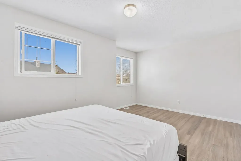 111 Tarawood Lane NE Calgary AB T3J5C2
