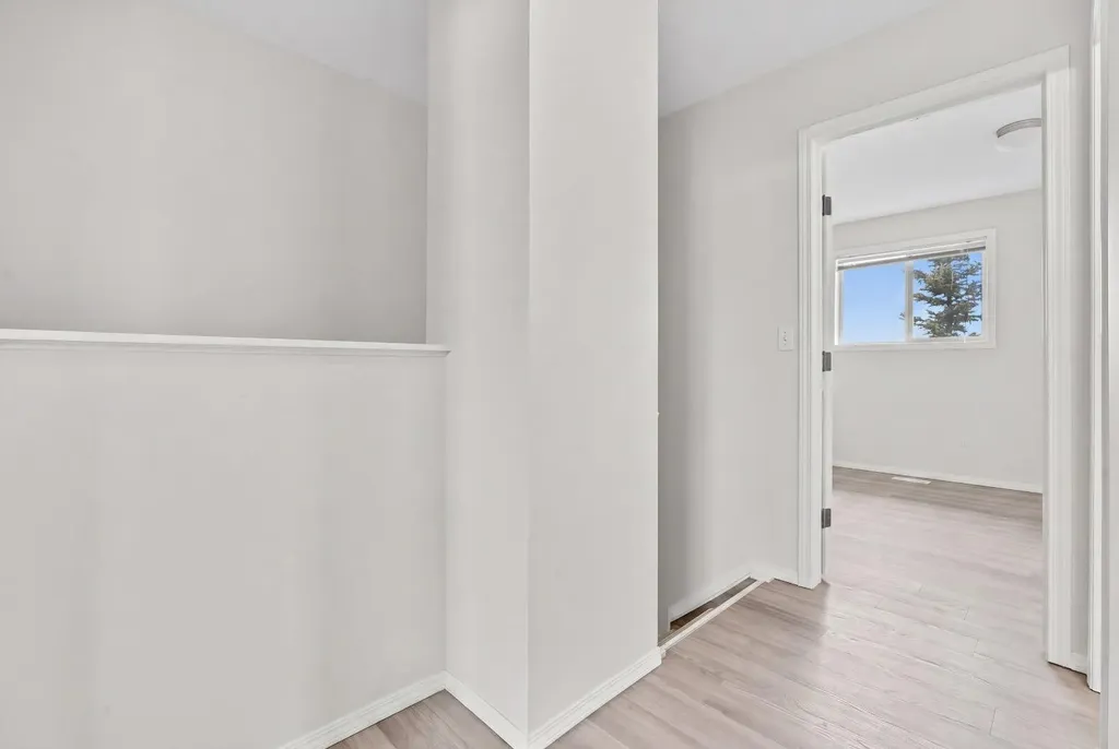 111 Tarawood Lane NE Calgary AB T3J5C2