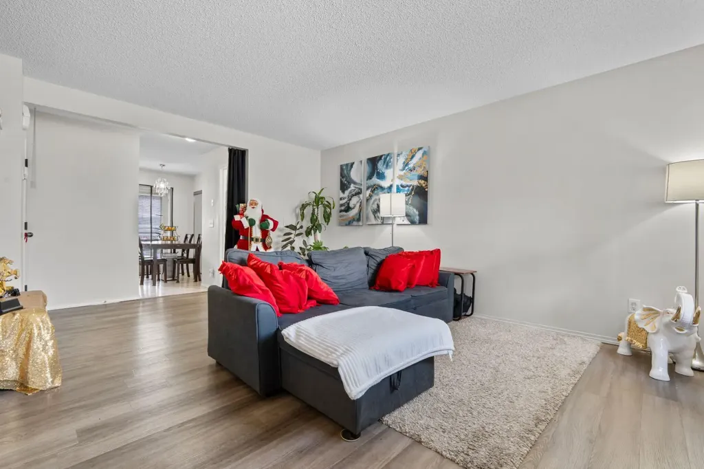 111 Tarawood Lane NE Calgary AB T3J5C2