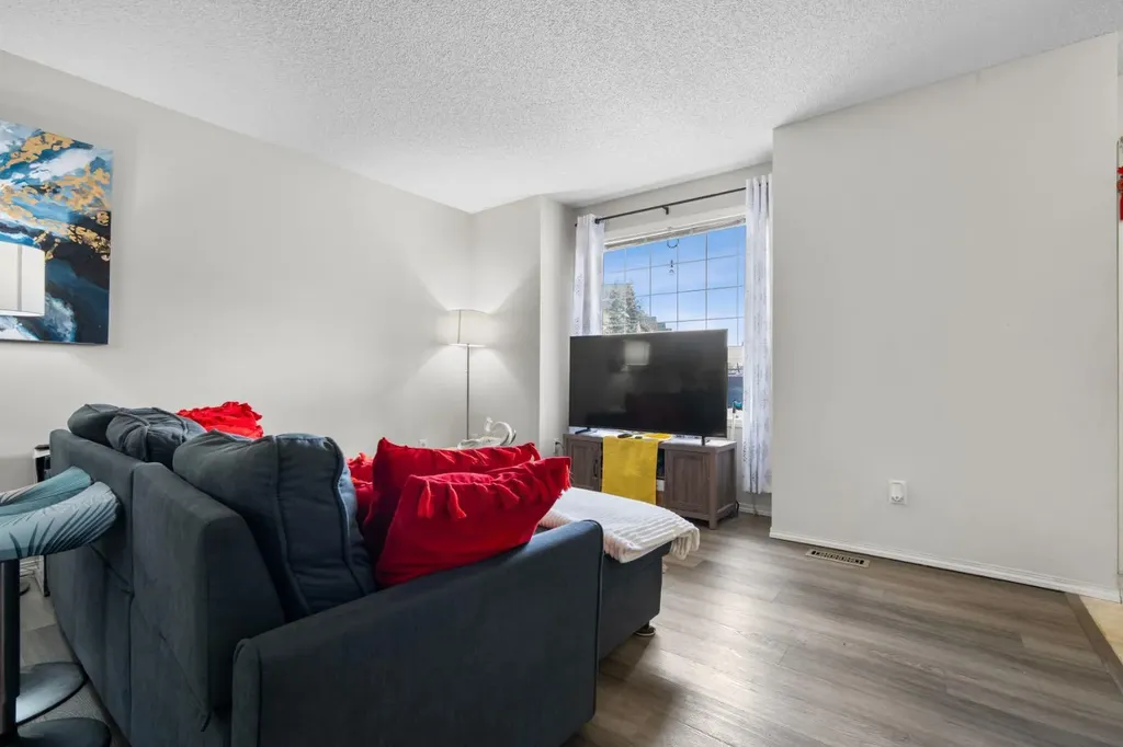 111 Tarawood Lane NE Calgary AB T3J5C2