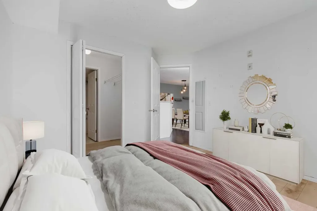4000 Somervale Court SW Calgary AB T2Y 4J3