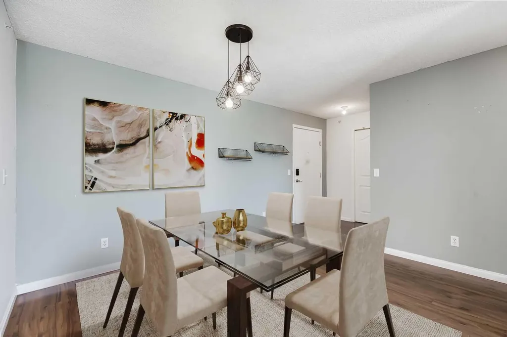 4000 Somervale Court SW Calgary AB T2Y 4J3