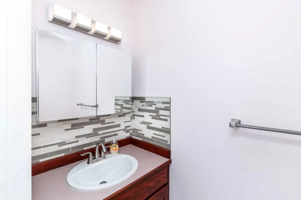 49 Kirkland Drive Red Deer AB T4P 3M7