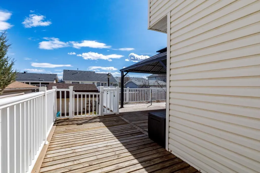 49 Kirkland Drive Red Deer AB T4P 3M7