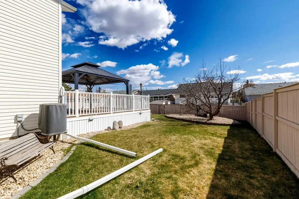 49 Kirkland Drive Red Deer AB T4P 3M7