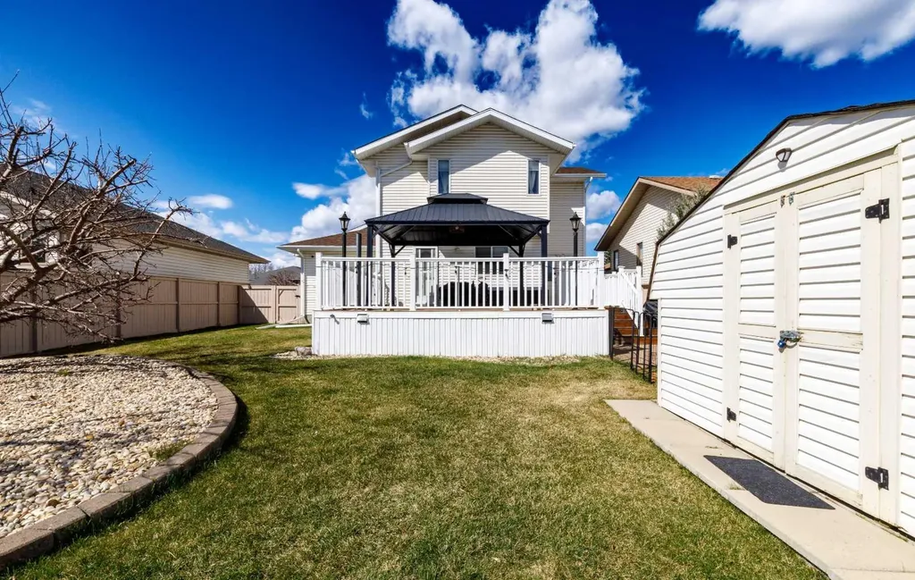 49 Kirkland Drive Red Deer AB T4P 3M7