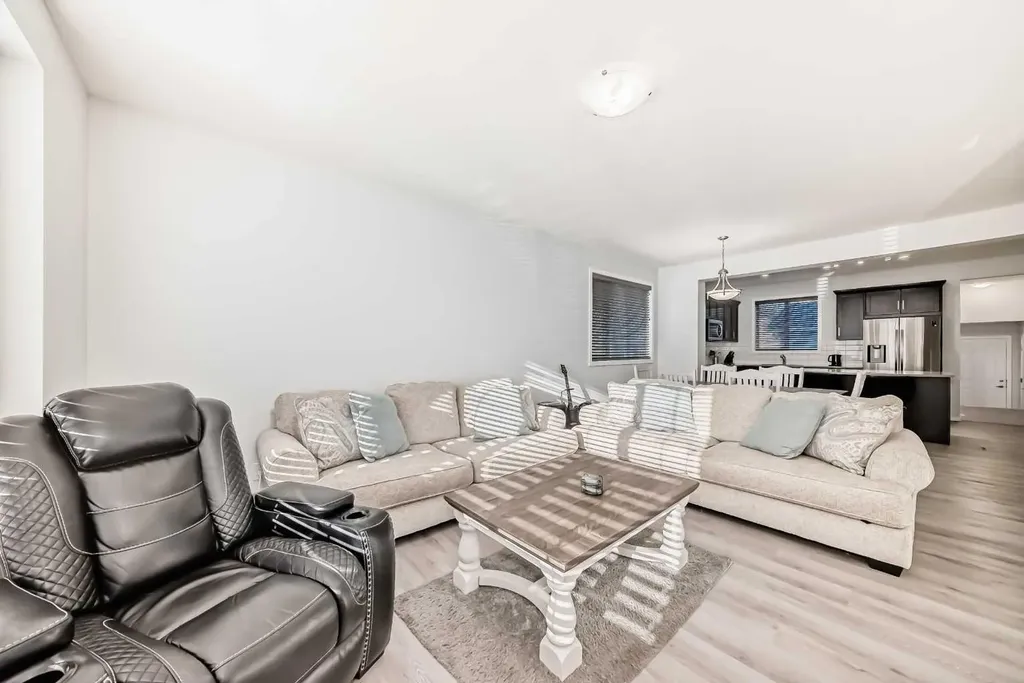 412 Yorkville Avenue SW Calgary AB T2X 4S4