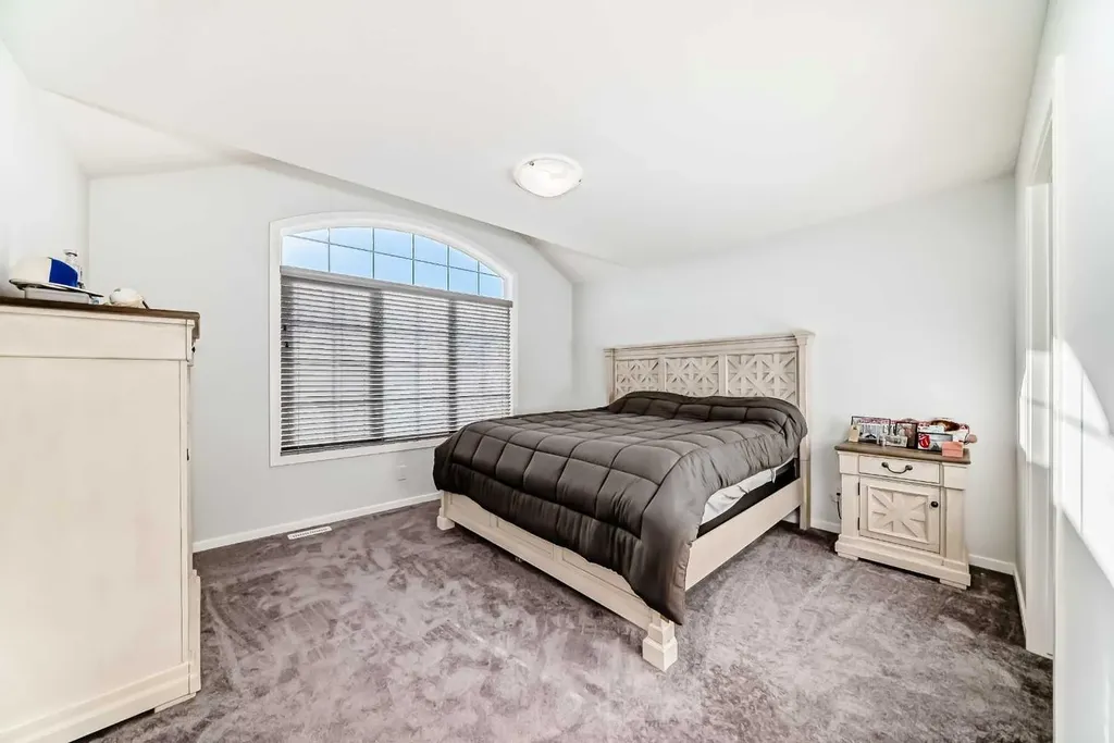 412 Yorkville Avenue SW Calgary AB T2X 4S4