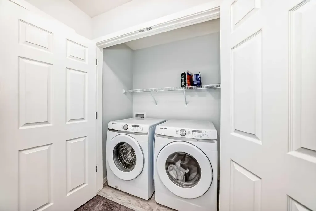 412 Yorkville Avenue SW Calgary AB T2X 4S4