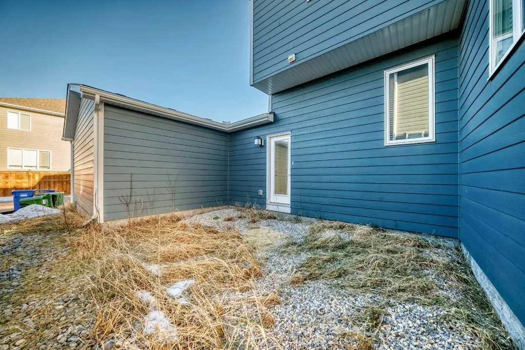 412 Yorkville Avenue SW Calgary AB T2X 4S4