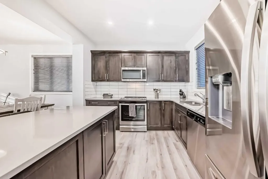 412 Yorkville Avenue SW Calgary AB T2X 4S4