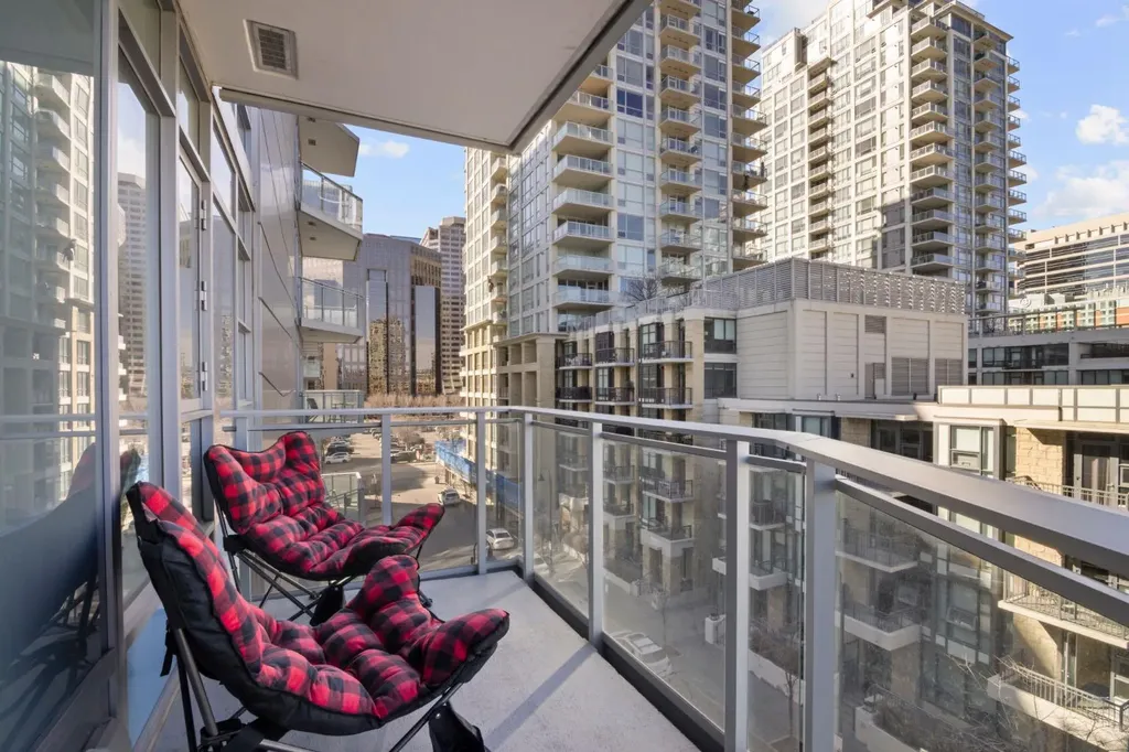 138 Waterfront Court SW Calgary AB T2P 1L1