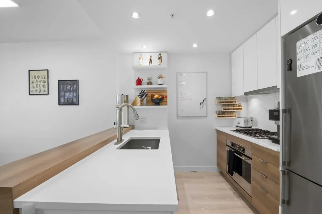138 Waterfront Court SW Calgary AB T2P 1L1