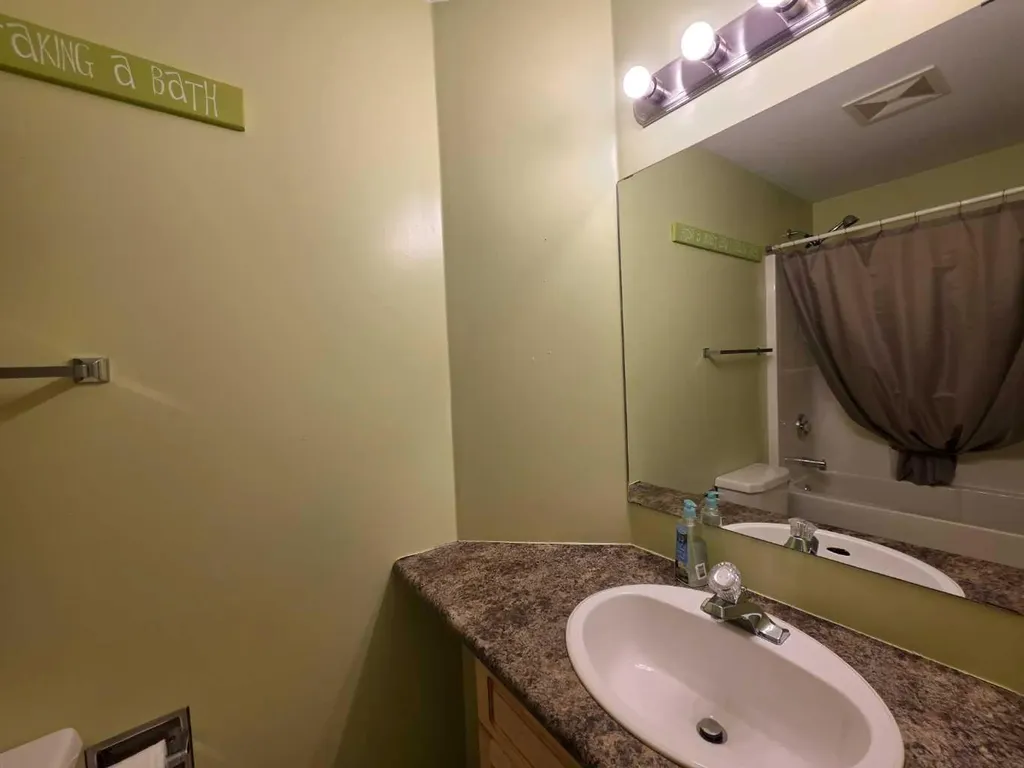 4105 67th Avenue Lloydminster AB T9V3G7