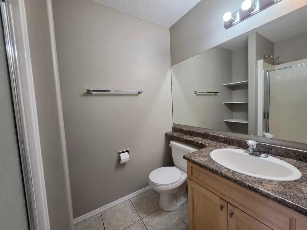 4105 67th Avenue Lloydminster AB T9V3G7