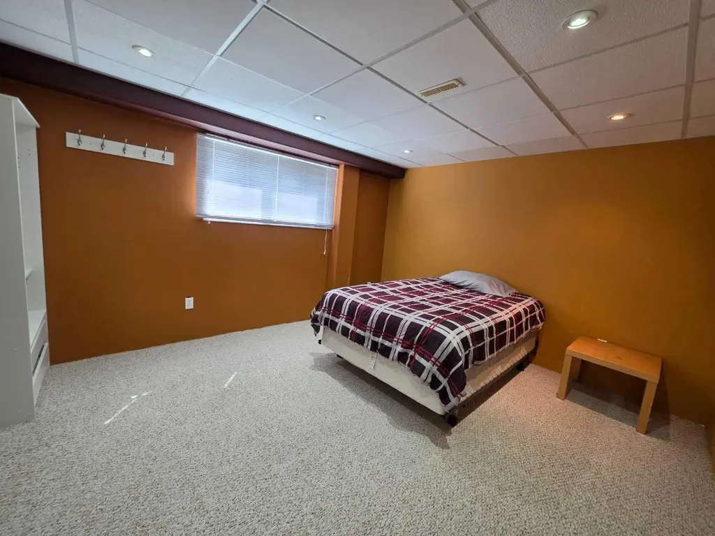 4105 67th Avenue Lloydminster AB T9V3G7