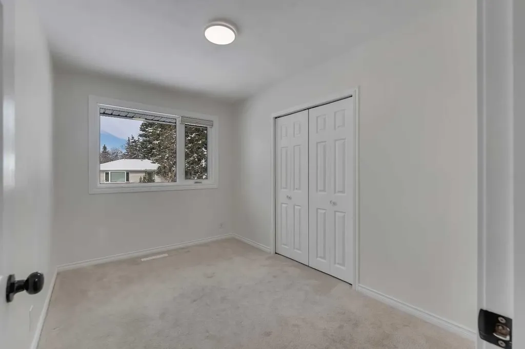 4824 Claret Street NW Calgary AB T2L 1C1
