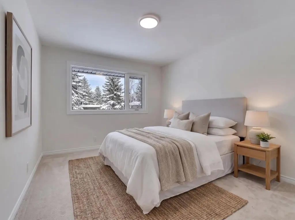 4824 Claret Street NW Calgary AB T2L 1C1