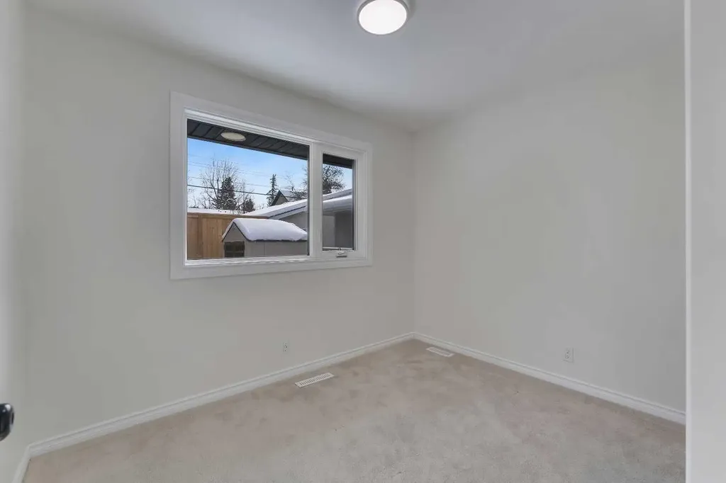 4824 Claret Street NW Calgary AB T2L 1C1