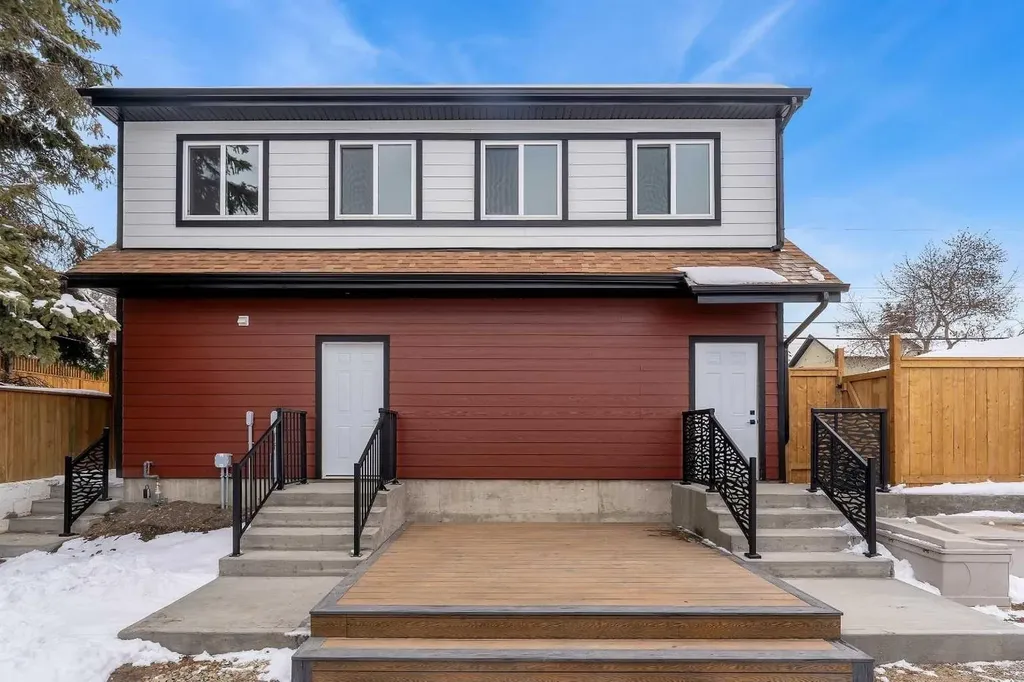 4824 Claret Street NW Calgary AB T2L 1C1