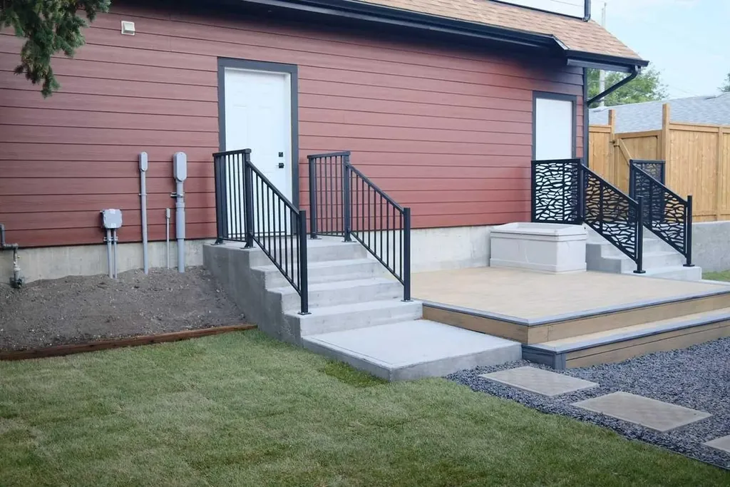 4824 Claret Street NW Calgary AB T2L 1C1