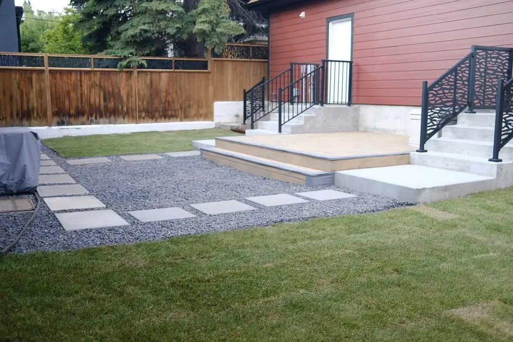 4824 Claret Street NW Calgary AB T2L 1C1