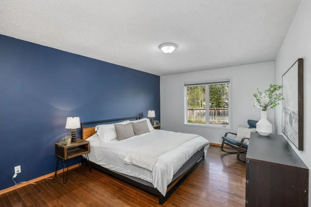 128 Sunterra Heights Cochrane AB T4C 1W7
