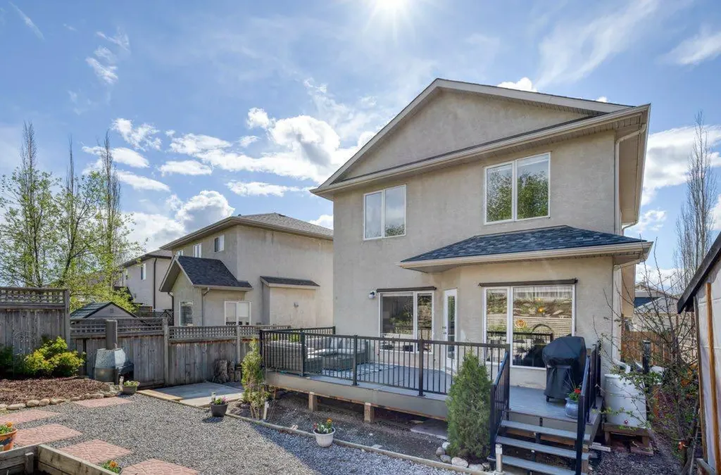 128 Sunterra Heights Cochrane AB T4C 1W7