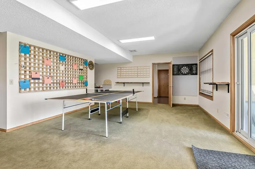 35 Candle Court SW Calgary AB T2W 6B6