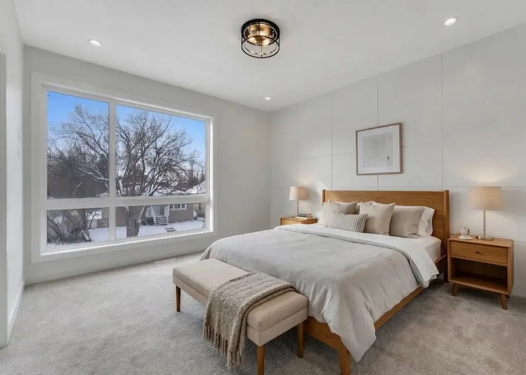 2501 17a Street NW Calgary AB T2M 3S7