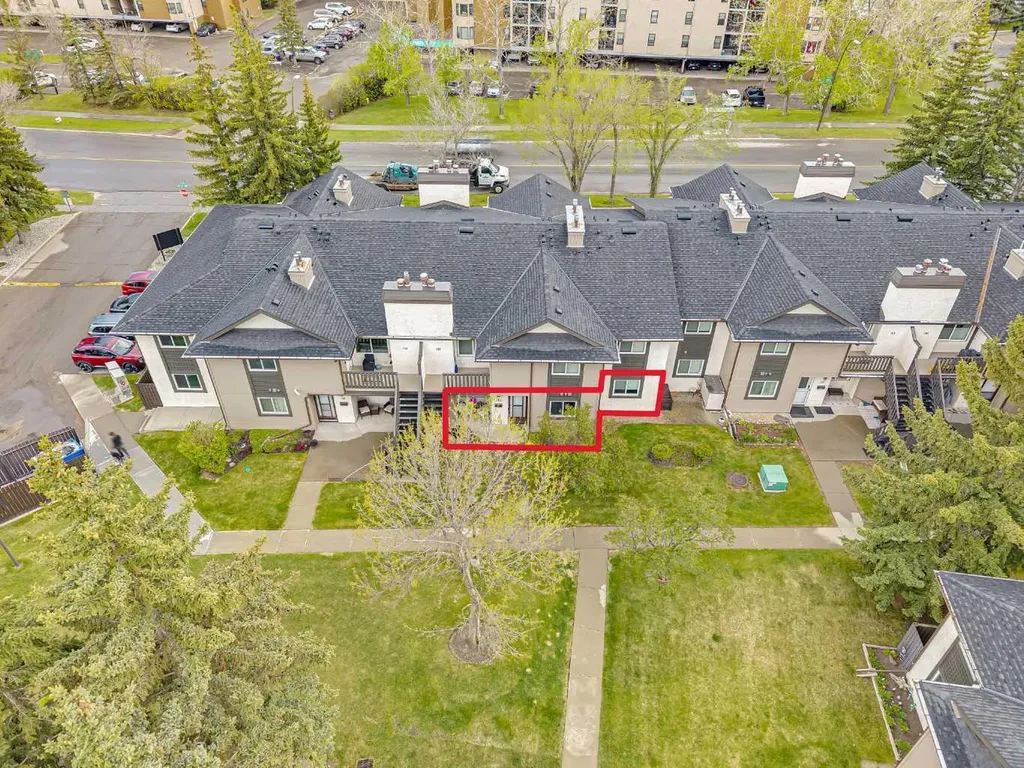 145 Cedar Springs Gardens SW Calgary AB T2W 5J9