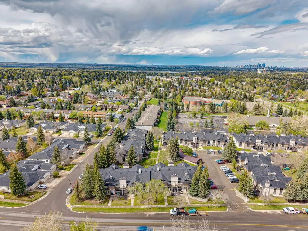 145 Cedar Springs Gardens SW Calgary AB T2W 5J9