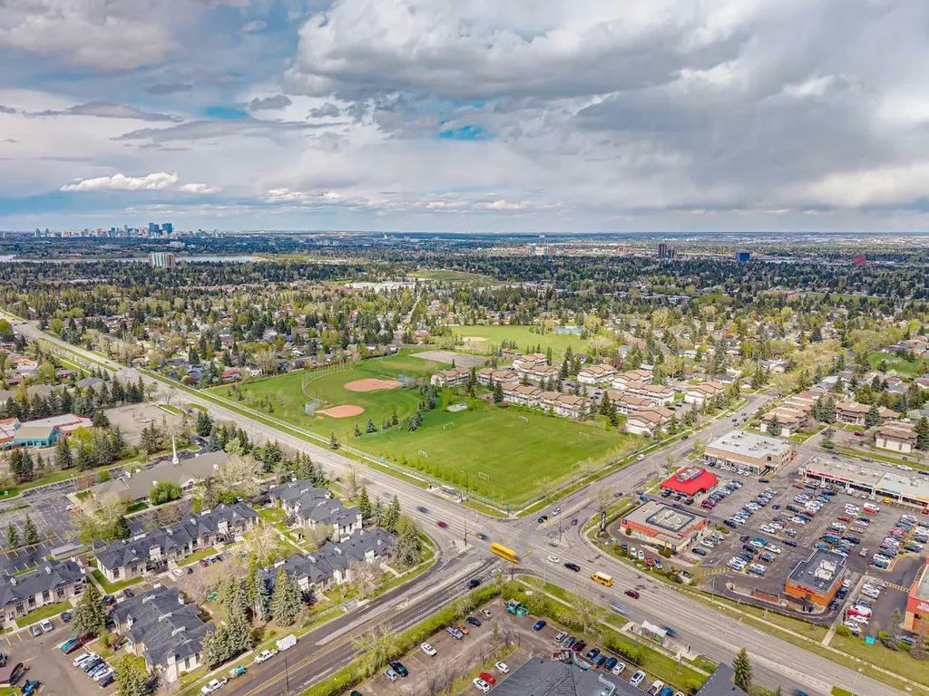 145 Cedar Springs Gardens SW Calgary AB T2W 5J9