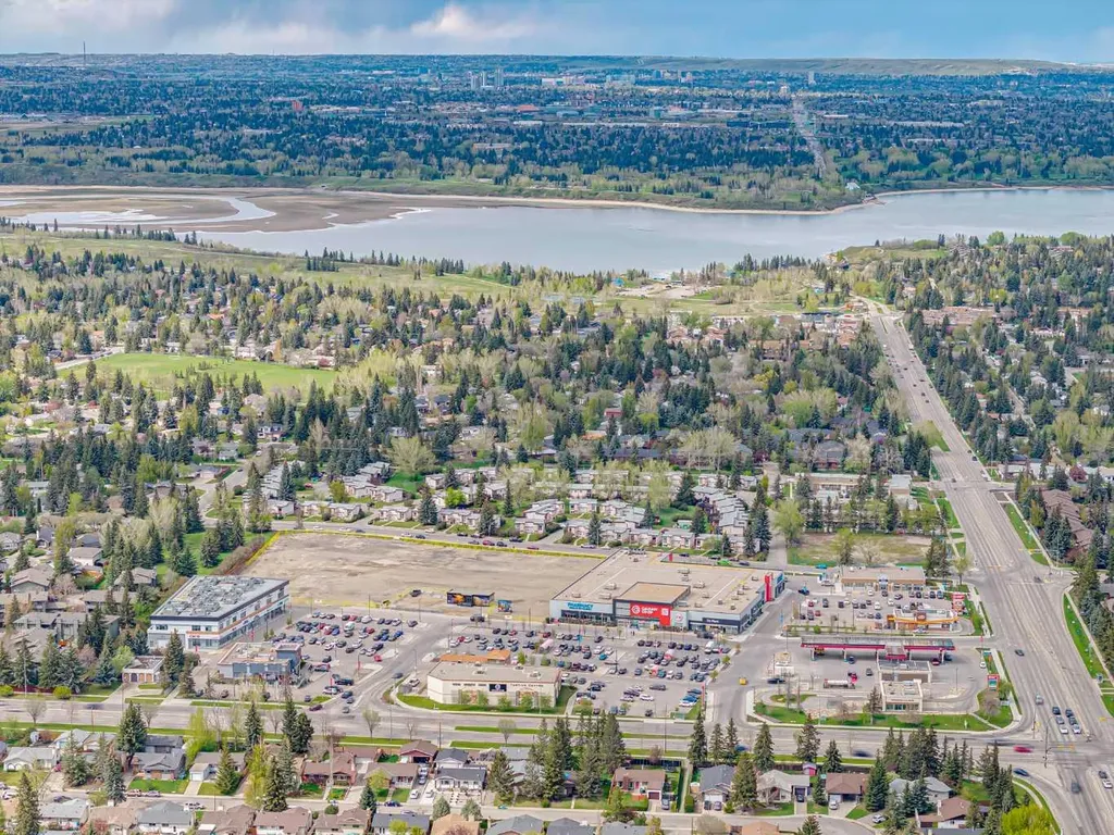 145 Cedar Springs Gardens SW Calgary AB T2W 5J9