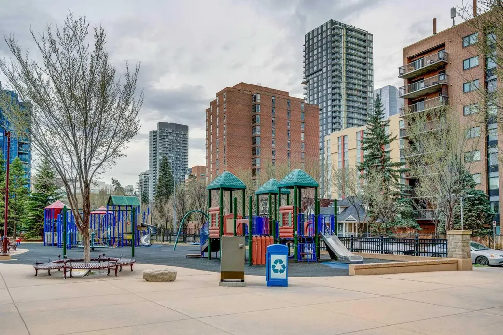 1125 17 Avenue SW Calgary AB T2T 0B5
