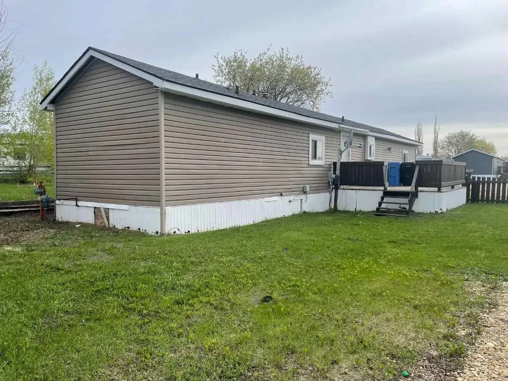 10404 100 Street Fairview AB T0H1L0