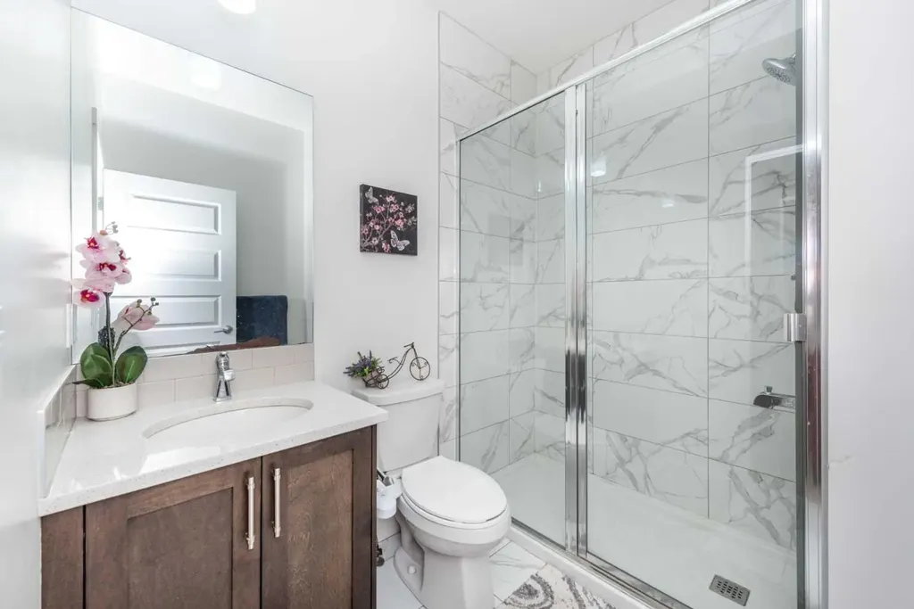 32 Saddlestone Way NE Calgary AB T3J 2C9