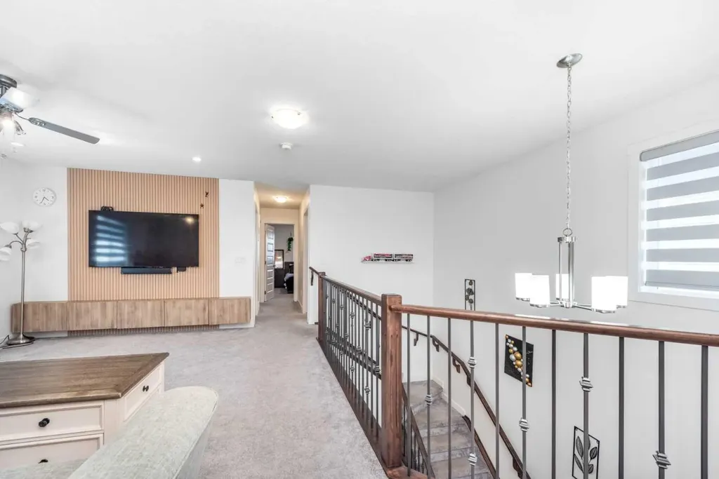 32 Saddlestone Way NE Calgary AB T3J 2C9