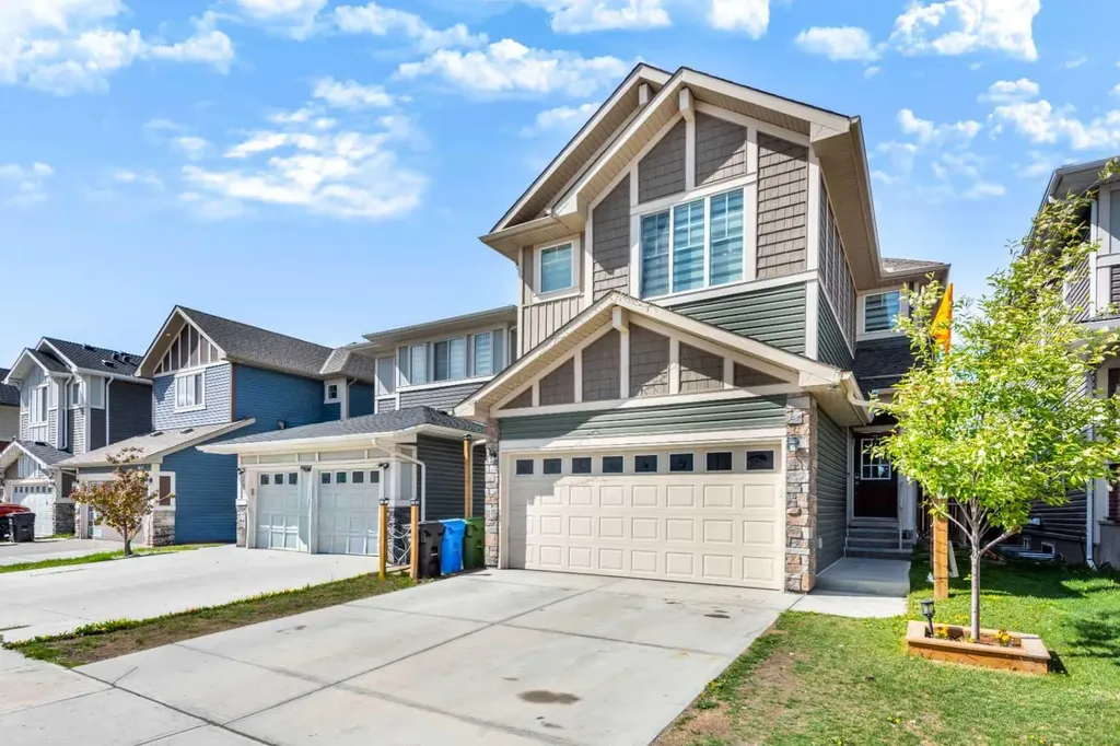 32 Saddlestone Way NE Calgary AB T3J 2C9