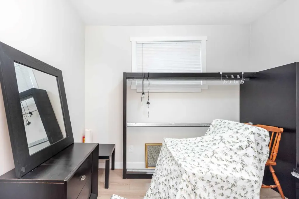 32 Saddlestone Way NE Calgary AB T3J 2C9