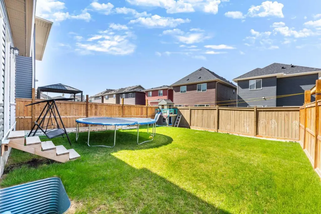 32 Saddlestone Way NE Calgary AB T3J 2C9