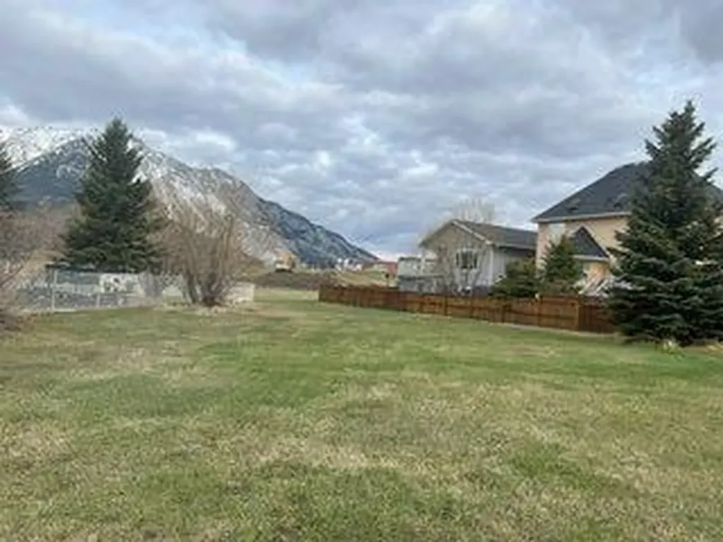 3010 221 Street Bellevue AB T0K 0C0