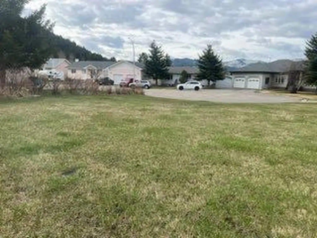 3010 221 Street Bellevue AB T0K 0C0
