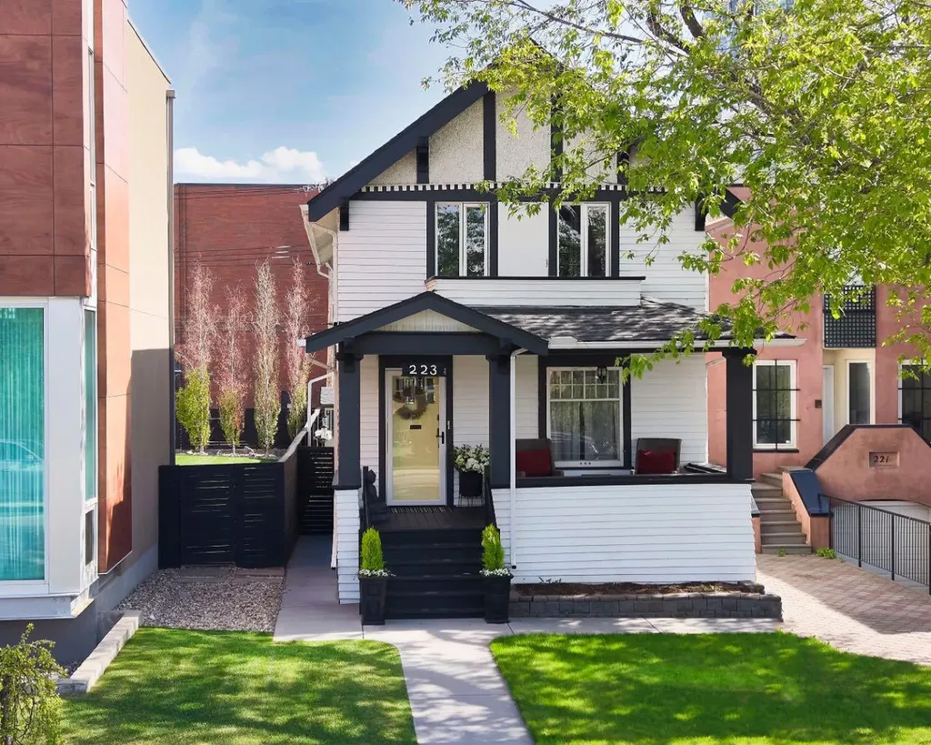 223 2 Avenue NE Calgary AB T2E 0E3