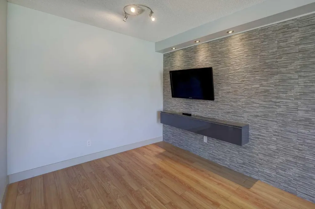 116 Silver Crest Drive Calgary AB T3B 4B9
