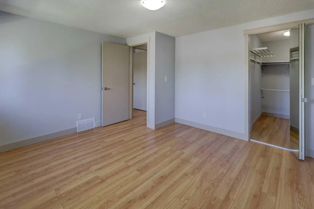 116 Silver Crest Drive Calgary AB T3B 4B9