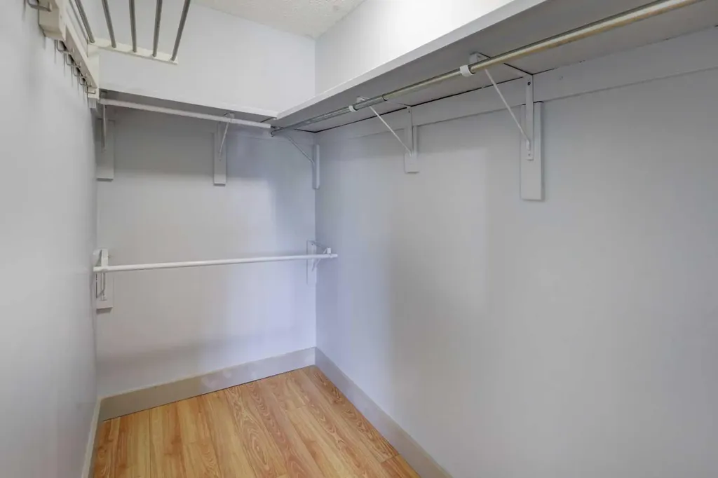 116 Silver Crest Drive Calgary AB T3B 4B9