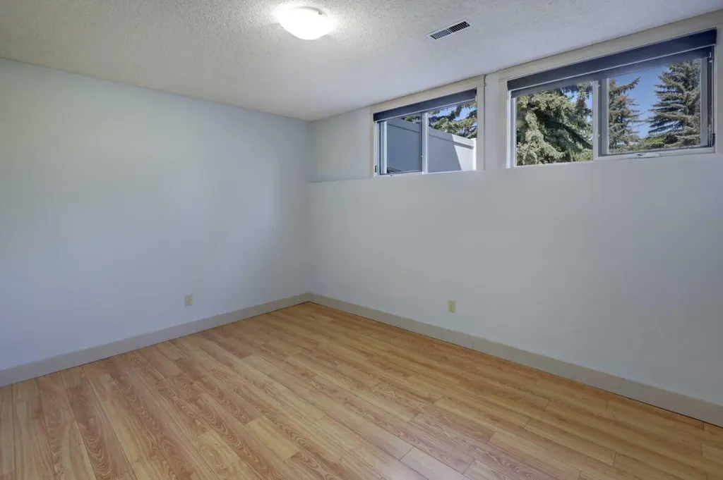 116 Silver Crest Drive Calgary AB T3B 4B9