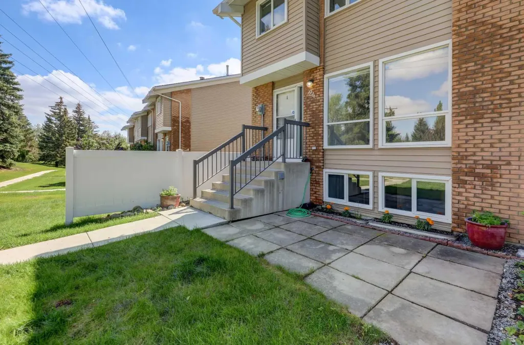 116 Silver Crest Drive Calgary AB T3B 4B9